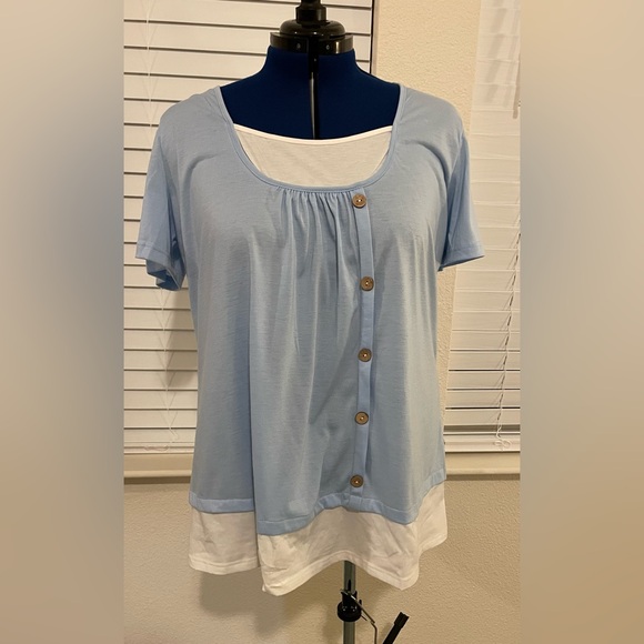 Plus Size Women's Plus Colorblock Short Sleeve Round Neck - Buttons - Picture 1 of 4